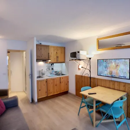Cosy Pour 2 A La Croisette, Les Menuires, Avec Balcon Et Parking - Fr-1-178-337 * 생마르탱 드 벨빌